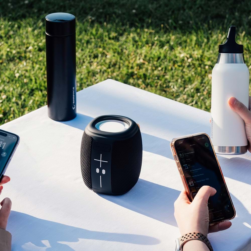 Mikado MD-888 CUBE Siyah 5W 1200mAh BT/TF/USB/LED Işıklı Speaker Hoparlör